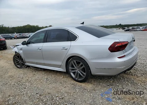 2019 Volkswagen Passat Se R-Line z USA, uszkodzony, nr VIN 1VWMA7A31KC013435